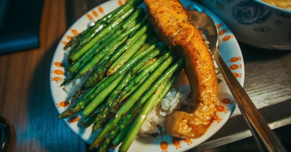 Baked Salmon & Asparagus